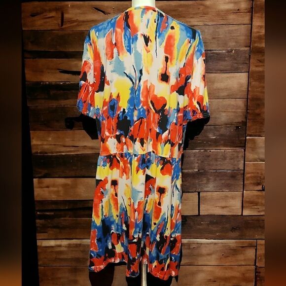 Womans Casual Coloful Tee Shirt Dress Size 24W NWT - Picture 2 of 7